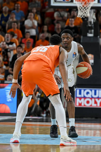 要么强调外 要么强调外